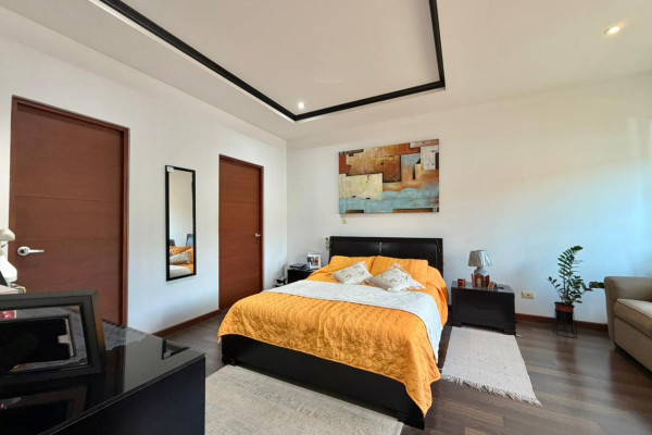 Se vende apartamento en Santa Ana.-20