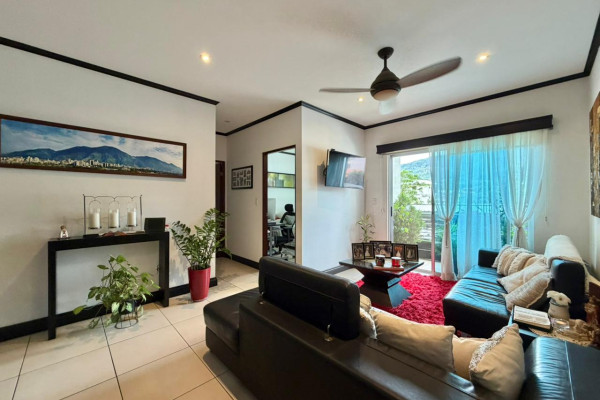 Se vende apartamento en Santa Ana.-16