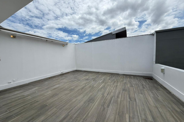 Se alquila apartamento en Escazú.-1