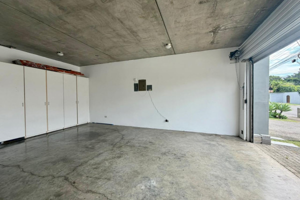 Se alquila apartamento en Escazú.-18