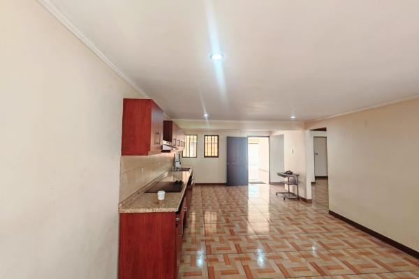 Se alquila casa en Sabana Oeste, cerca de la Pops. Uso comercial-9