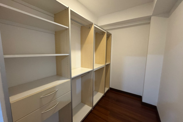 Alquiler Apartamento en Los Laureles Escazú.-13
