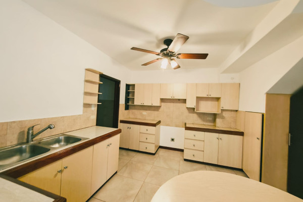 Casa en Venta en Guachipelín, Escazú.