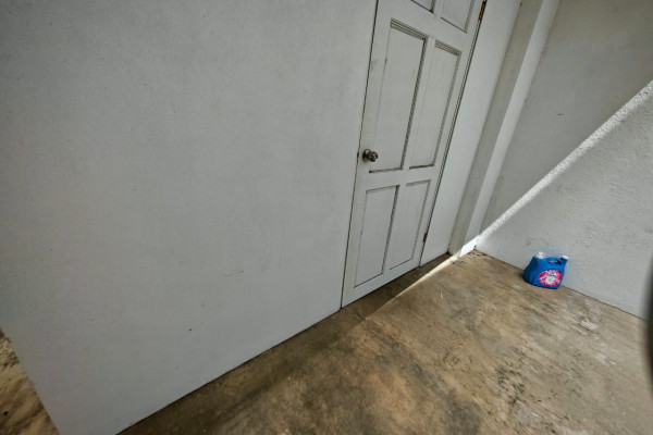 Apartamento en alquiler en La Uruca con servicios incluidos.