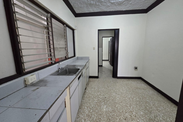 Apartamento en alquiler en Sabana Sur.-19