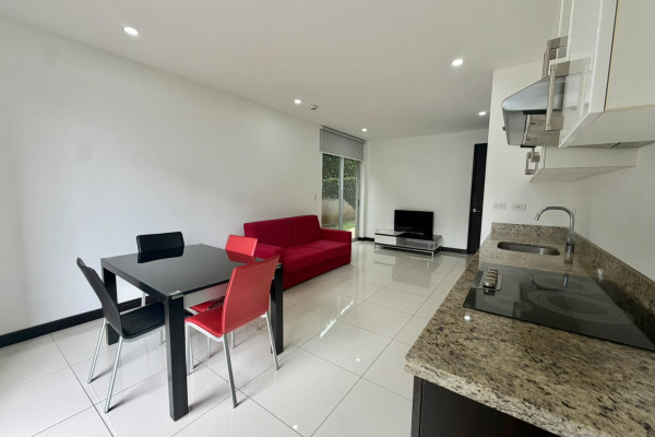 Se alquila Apartamento en  Escazú.-3