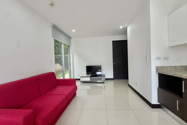 Se alquila Apartamento en  Escazú.-14