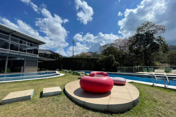 Apartamento en Alquiler – Santa Ana.-2