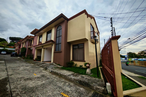 Alquiler de casa en Sabanilla.
