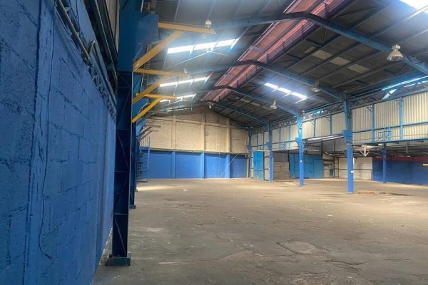 Alquiler de Bodega Industrial en La Uruca | 1,913 m².