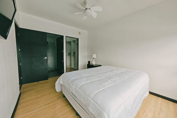 ¡Se alquila apartamento full amoblado en Sabana!