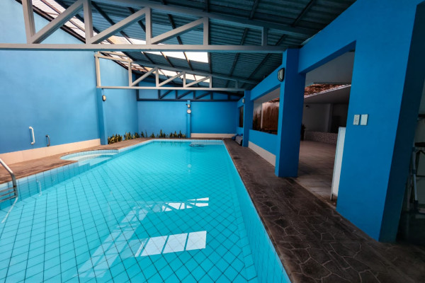 Se vende casa de una planta en Rohrmoser.