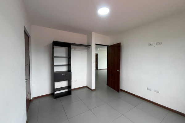 Alquiler de Apartamento en La Uruca – Cerca del Hospital del Trauma.-3