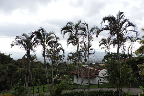 Se alquila casa una planta en Escazu. Linda vista En Condominio (Ref. 4615)-9