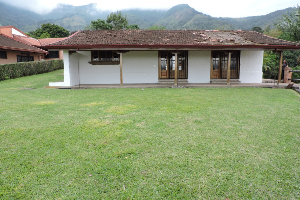 Se alquila casa una planta en Escazu. Linda vista En Condominio (Ref. 4615)-11