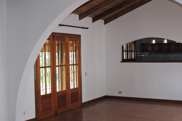 Se alquila casa una planta en Escazu. Linda vista En Condominio (Ref. 4615)-13