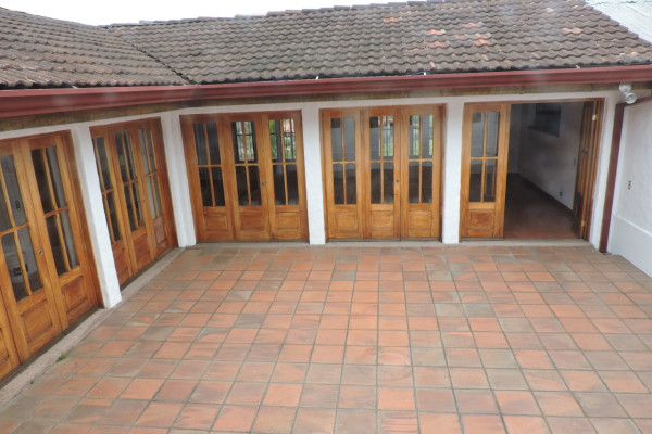 Se alquila casa una planta en Escazu. Linda vista En Condominio (Ref. 4615)-5