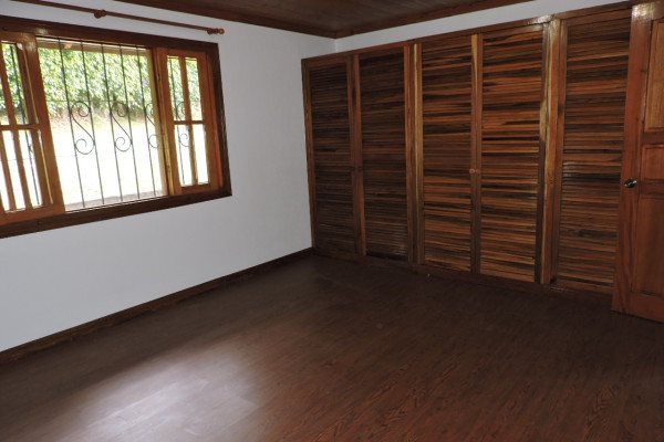 Se alquila casa una planta en Escazu. Linda vista En Condominio (Ref. 4615)-23