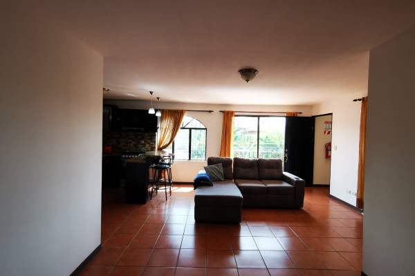 Vendo Apartamento En Rohrmoser (Ref. 106)