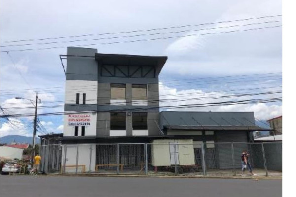 Se Alquila Edificio Comercial En Cinco Esquinas, Tibas. (Ref. 4334)