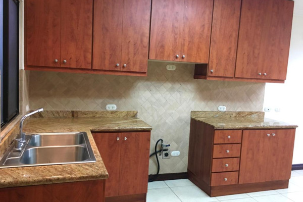 Se Alquila Linda Casa en Condominio en la Rivera de Belén. (Ref. 4396)
