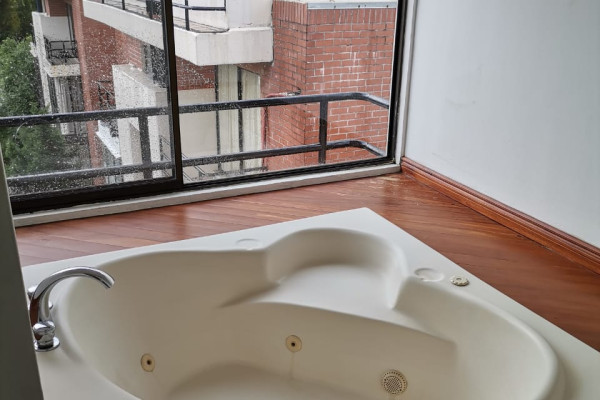Se vende apartamento en condómino Santa Fe, Escazú