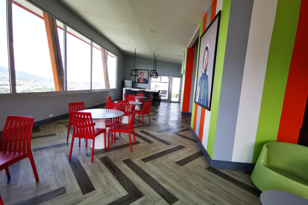 Heredia. Se alquila apartamento en Bambú. Full amoblado.