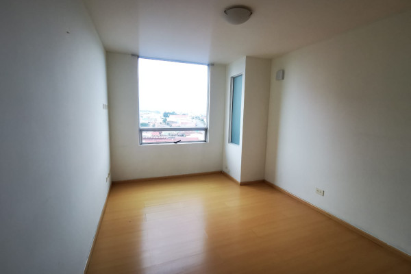 Se alquila apartamento de 3 Habitaciones frente a municipalidad de San José.