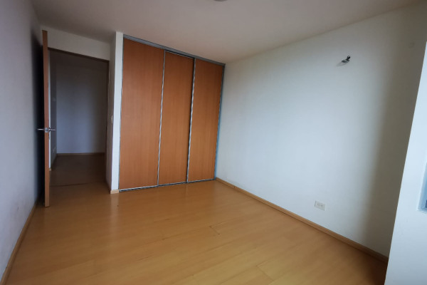Se alquila apartamento de 3 Habitaciones frente a municipalidad de San José.