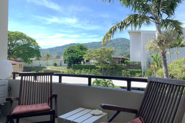 Se vende Apartamento en Avalon Santa Ana. Con Mezanine