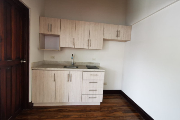 Se alquila apartamento en La Uruca. Cerca del Hospital del Trauma.-5
