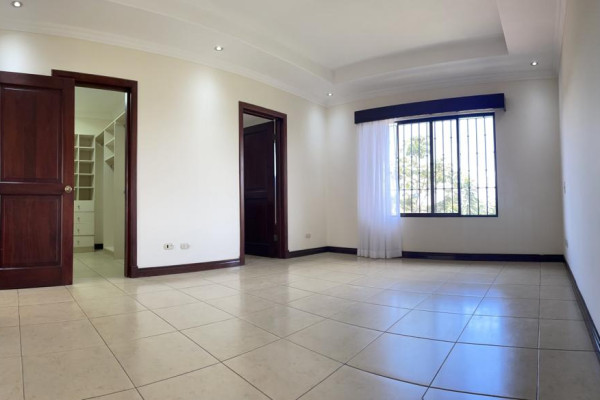 Se alquila casa en La Rivera de Belén. Mantenimiento incluido.-7