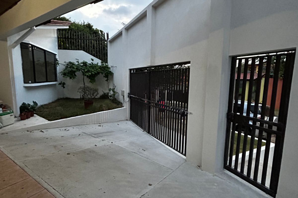Alquiler de casa en La Ribera Belén. Heredia.