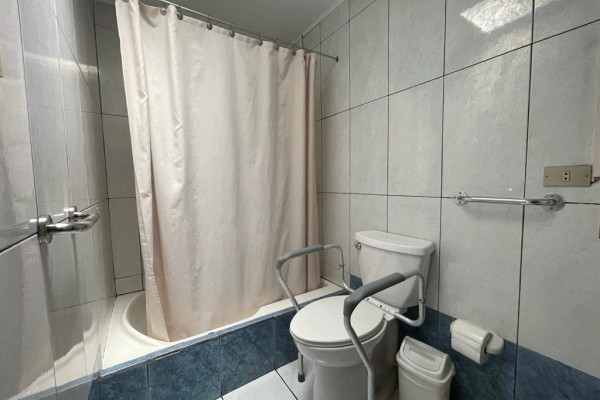Se vende casa esquinera en Escazú. Trejos Montealegre.-2